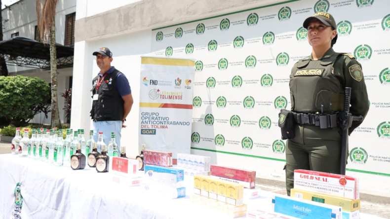Hallan licor adulterado en la Plaza de la 21 de Ibagué Hallan licor adulterado en la Plaza de la 21 de Ibagué