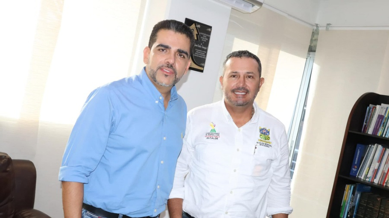 Exalcalde de El Espinal no entregó la sede de la Alcaldía Municipal Exalcalde de El Espinal no entregó la sede de la Alcaldía Municipal