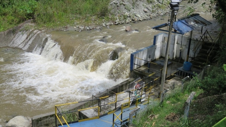 IBAL pretende revivir proyecto para captar agua de otra fuente cuando se cierre la bocatoma en el río Combeima IBAL pretende revivir proyecto para captar agua de otra fuente cuando se cierre la bocatoma en el río Combeima