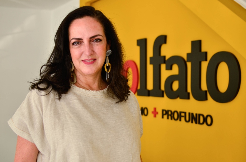 «La política es un cartel, es una mafia»: senadora María Fernanda Cabal «La política es un cartel, es una mafia»: senadora María Fernanda Cabal
