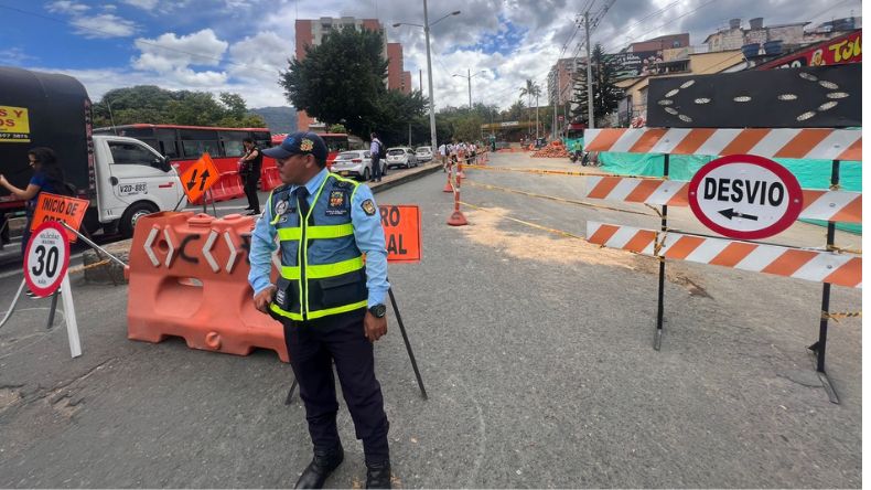 Congestión vehicular por inicio de obras de la calle 60 con carrera Quinta