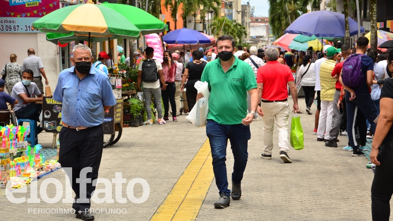 Imponen 13 comparendos por uso indebido del espacio público en la carrera Tercera de Ibagué Imponen 13 comparendos por uso indebido del espacio público en la carrera Tercera de Ibagué
