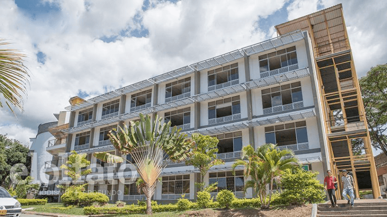 Docente deberá devolverle a la UT más de $300 millones por no terminar estudios de doctorado Docente deberá devolverle a la UT más de $300 millones por no terminar estudios de doctorado