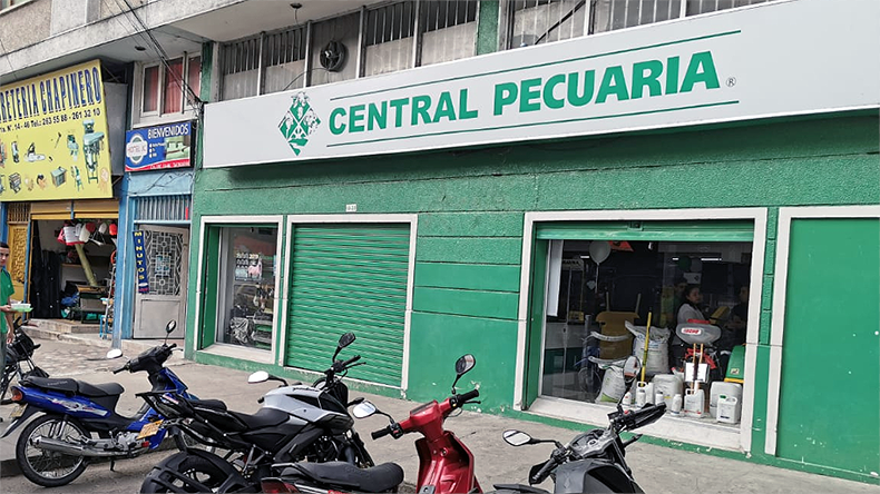 Atracaron Central Pecuaria, empresa familiar del Gobernador Barreto Atracaron Central Pecuaria, empresa familiar del Gobernador Barreto