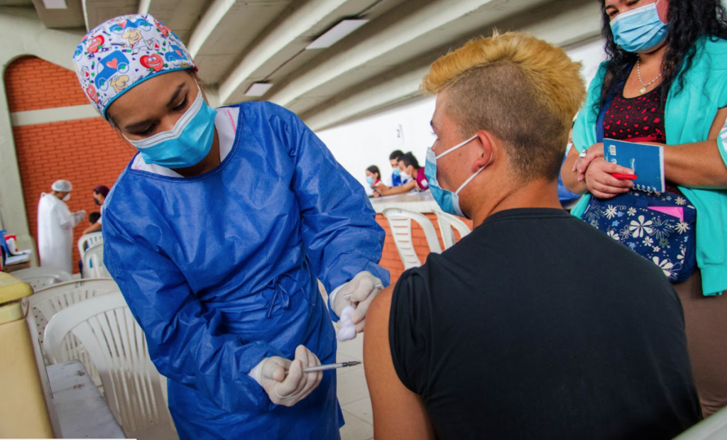 Los puntos de vacunación de Ibagué ya tienen biológicos de Pfizer para terceras dosis