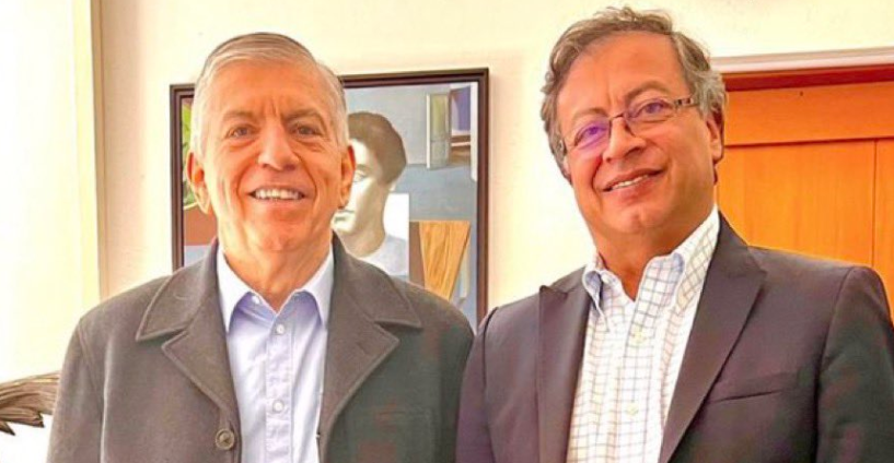 Petro se reunió con Gaviria y en las redes recordaron los trinos del petrismo cuando insultaban al expresidente Liberal Petro se reunió con Gaviria y en las redes recordaron los trinos del petrismo cuando insultaban al expresidente Liberal