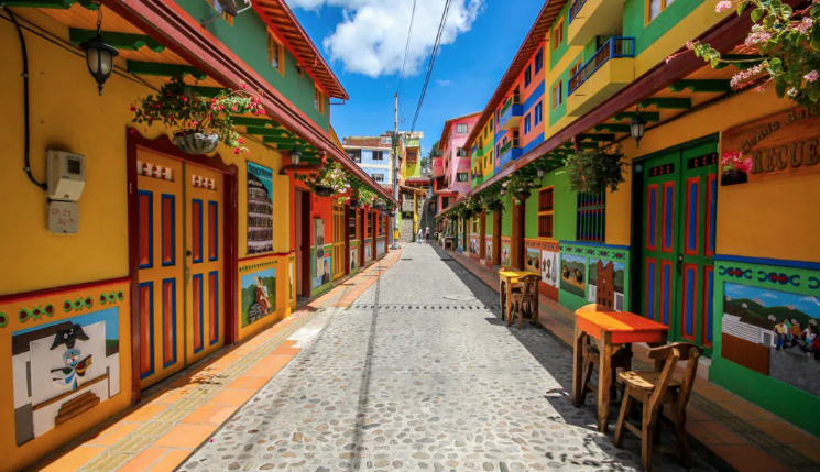 ¿Buscando plan para las vacaciones de mitad de año? Comfenalco ofrece pasadías y planes turísticos ¿Buscando plan para las vacaciones de mitad de año? Comfenalco ofrece pasadías y planes turísticos