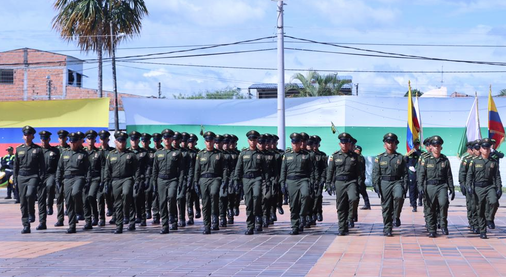 400 jóvenes becados por la Gobernación ahora velan por la seguridad de los tolimenses