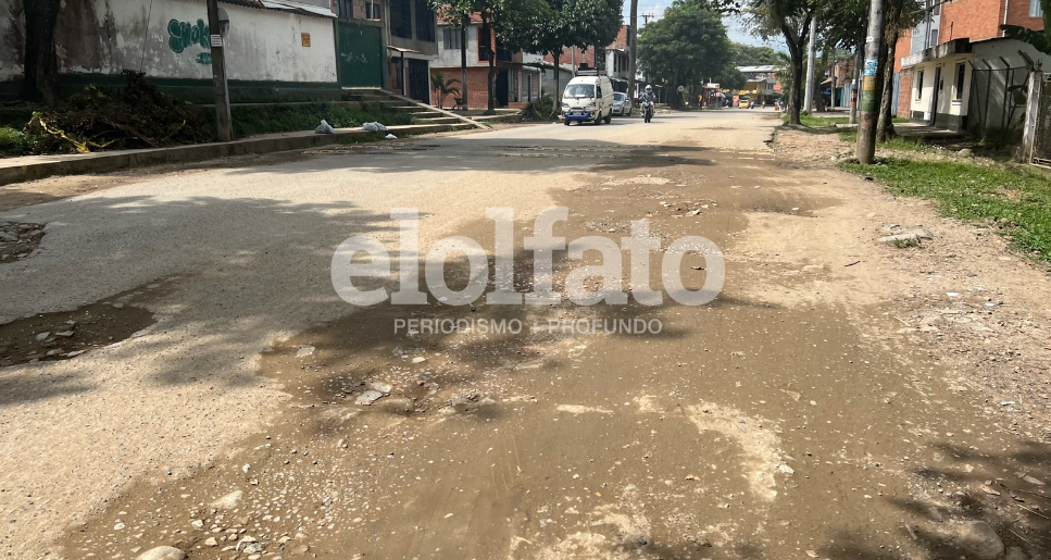 Habitantes de El Salado llevan tres años pidiéndole a la Alcaldía de Ibagué que recupere la malla vial, pero aún no hay respuesta