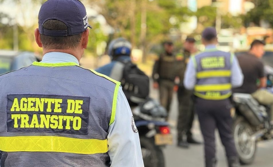 Agente de Tránsito está hospitalizado tras acoso laboral del subcomandante en Ibagué Agente de Tránsito está hospitalizado tras acoso laboral del subcomandante en Ibagué