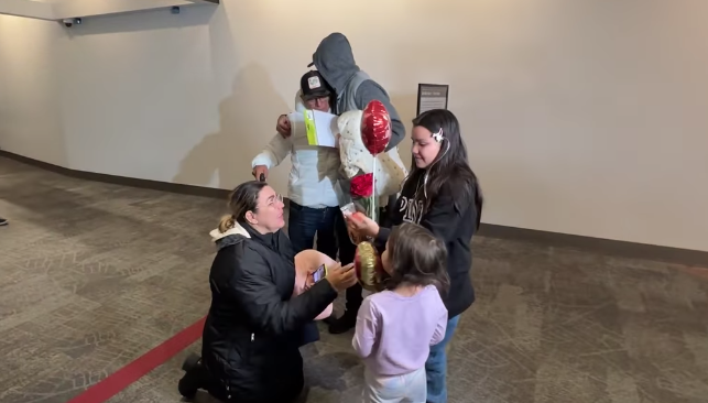 El periodista ibaguereño Juan Diego Alvira acompañó a los padres de Paula Durán al reencuentro en USA