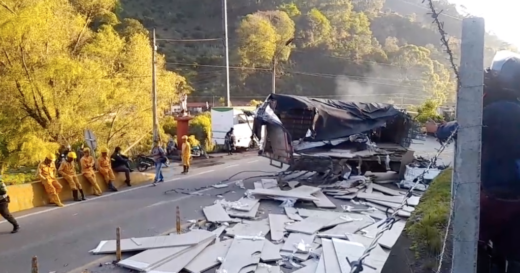 Una persona fallecida dejó grave accidente en el municipio de Cajamarca Una persona fallecida dejó grave accidente en el municipio de Cajamarca