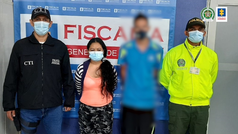 Juez envió a la cárcel a una mujer que habría intentado asesinar a su vecina en Ibagué Juez envió a la cárcel a una mujer que habría intentado asesinar a su vecina en Ibagué