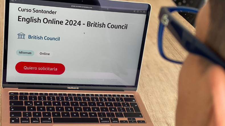 Banco Santander ofrece 8.000 becas para estudiar inglés gratis Banco Santander ofrece 8.000 becas para estudiar inglés gratis