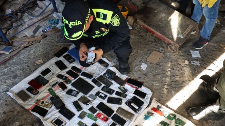 Cerraron chatarrerías por comercializar celulares hurtados Cerraron chatarrerías por comercializar celulares hurtados