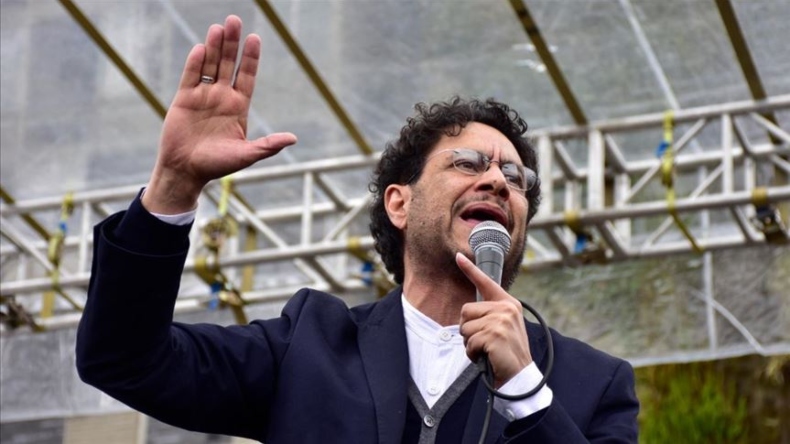 “Son escenarios de violencia contra los animales, deben prohibirse”: senador Iván Cepeda sobre corralejas “Son escenarios de violencia contra los animales, deben prohibirse”: senador Iván Cepeda sobre corralejas