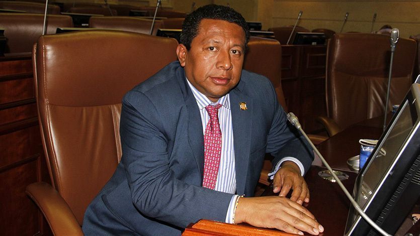 Congresista conservador se opone a la consulta popular minera en Ibagué Congresista conservador se opone a la consulta popular minera en Ibagué