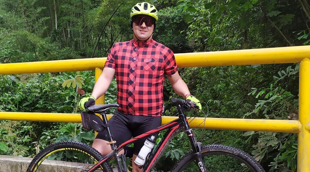 Ciclista que sufrió grave accidente por un ebrio al volante por fin será sometido a cirugía Ciclista que sufrió grave accidente por un ebrio al volante por fin será sometido a cirugía