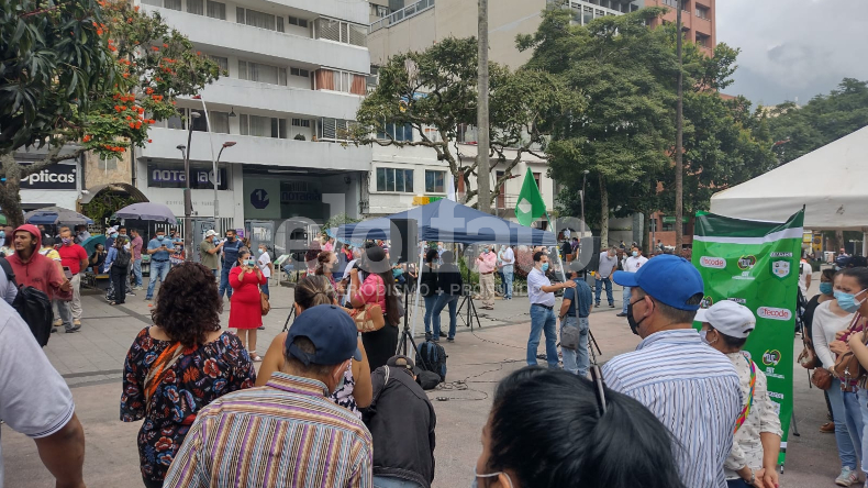 Docentes del Tolima entran a paro indefinido por demoras en el pago de sus salarios Docentes del Tolima entran a paro indefinido por demoras en el pago de sus salarios