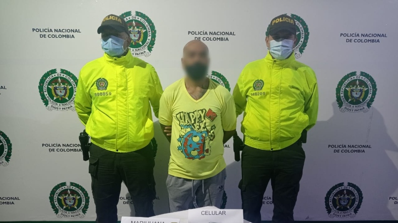 Un hombre capturado y 152 dosis de marihuana incautadas en allanamiento de la comuna Cinco de Ibagué Un hombre capturado y 152 dosis de marihuana incautadas en allanamiento de la comuna Cinco de Ibagué