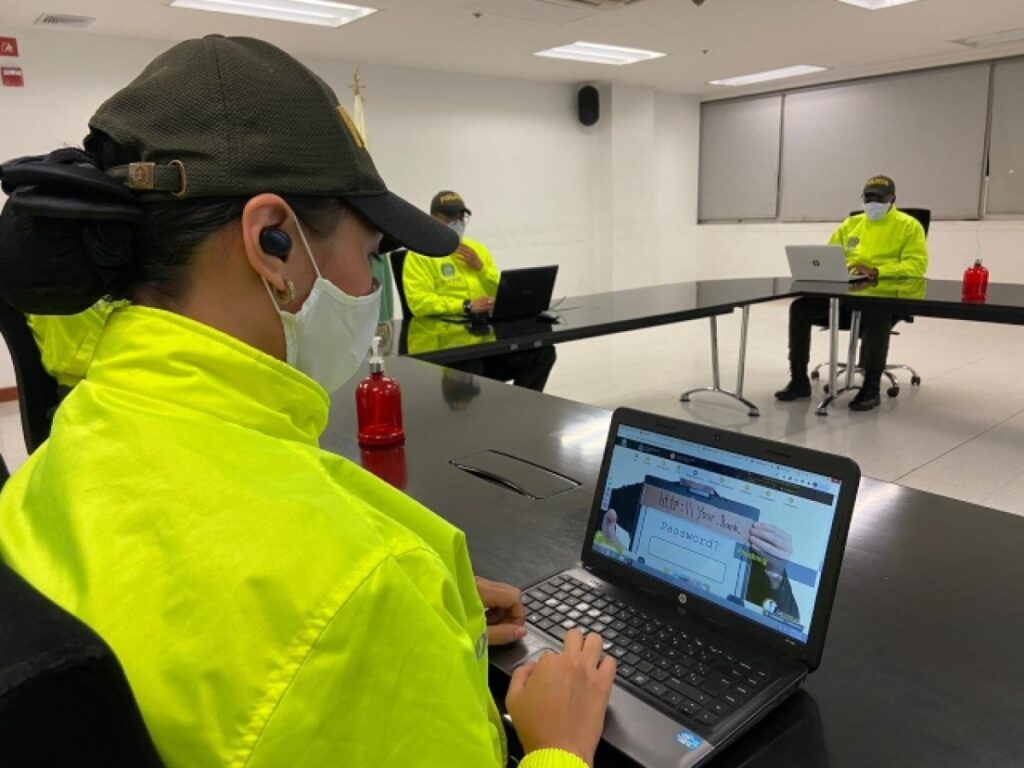 Tenga precaución con la estafa por las redes sociales y compras en Internet: Policía del Tolima Tenga precaución con la estafa por las redes sociales y compras en Internet: Policía del Tolima