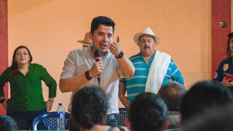 Senador Ariel Ávila arremete contra directivos de la UT Senador Ariel Ávila arremete contra directivos de la UT