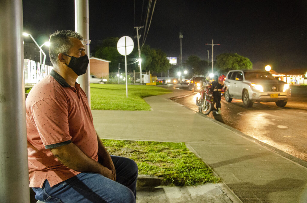 «Vándalos acabaron con el esfuerzo de 20 años»: propietario de la buseta quemada en Ibagué «Vándalos acabaron con el esfuerzo de 20 años»: propietario de la buseta quemada en Ibagué