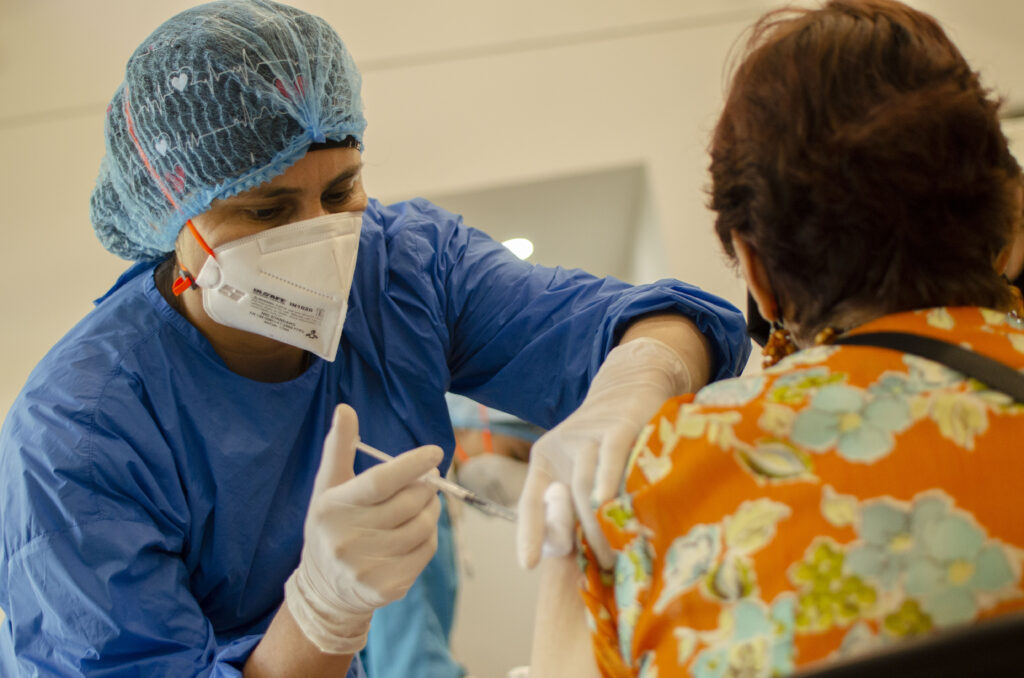 Realizarán jornada de vacunación contra el COVID-19 en la comuna 9 de Ibagué Realizarán jornada de vacunación contra el COVID-19 en la comuna 9 de Ibagué
