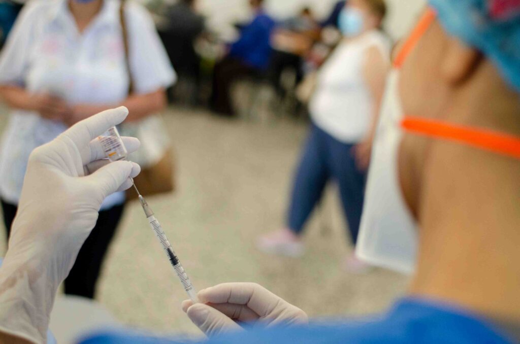 «Antes del 12 de julio todos los docentes del Tolima deberán estar vacunados»: sec. De Educación «Antes del 12 de julio todos los docentes del Tolima deberán estar vacunados»: sec. De Educación