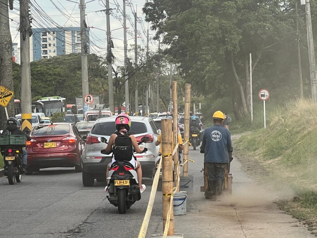 Caos en las principales calles de Ibagué por inmensos trancones Caos en las principales calles de Ibagué por inmensos trancones