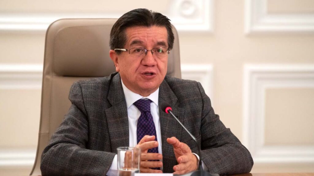 El Tolima debe tener 290 camas de Cuidados Intensivos en el momento más crítico: Fernando Ruiz, ministro de Salud El Tolima debe tener 290 camas de Cuidados Intensivos en el momento más crítico: Fernando Ruiz, ministro de Salud