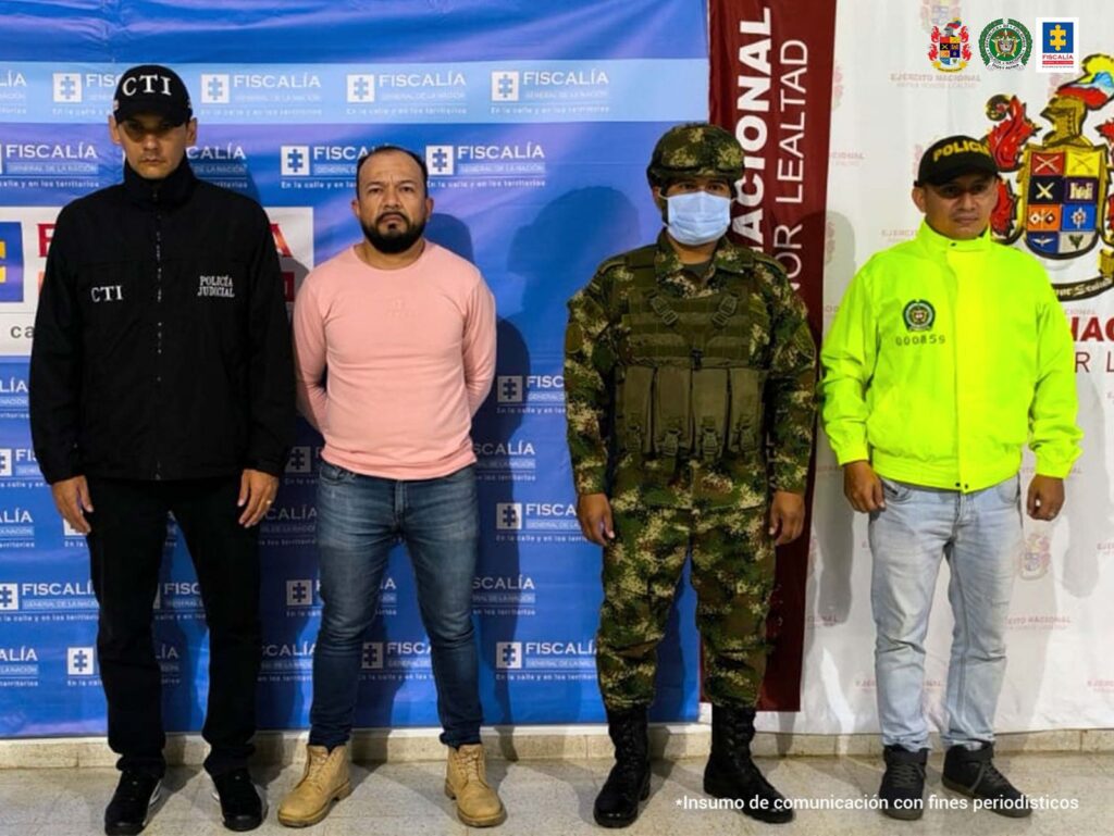 Casa por cárcel para cantante tolimense que habría abusado de una menor Casa por cárcel para cantante tolimense que habría abusado de una menor