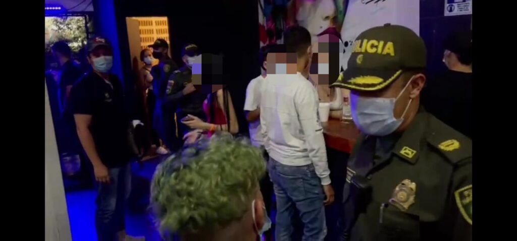 Cierran El Tereque por presencia masiva de menores de edad Cierran El Tereque por presencia masiva de menores de edad