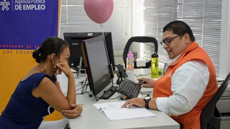 ¿Quiere trabajar en el exterior? Hay 54 vacantes de empleo