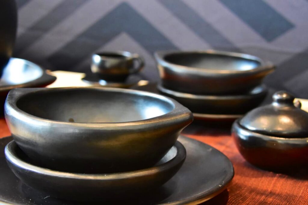 Superindustria otorgó la Denominación de ‘Origen’ a la cerámica negra de La Chamba Superindustria otorgó la Denominación de ‘Origen’ a la cerámica negra de La Chamba