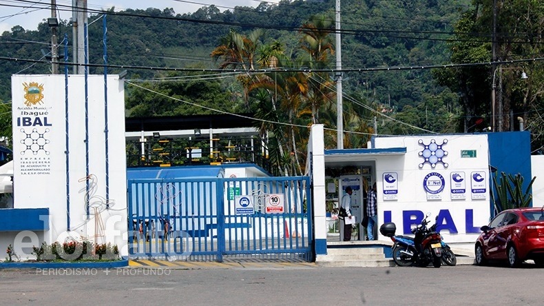 Constructores denuncian que en el Ibal están exigiendo medidores de una marca específica