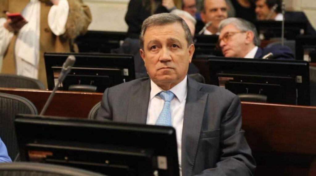 Procuraduría abrió proceso disciplinario contra Macías por “jugadita” para sabotear a opositores Procuraduría abrió proceso disciplinario contra Macías por “jugadita” para sabotear a opositores