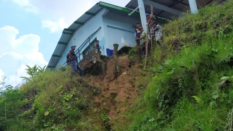 Docente pide intervención urgente para escuela rural en Rovira