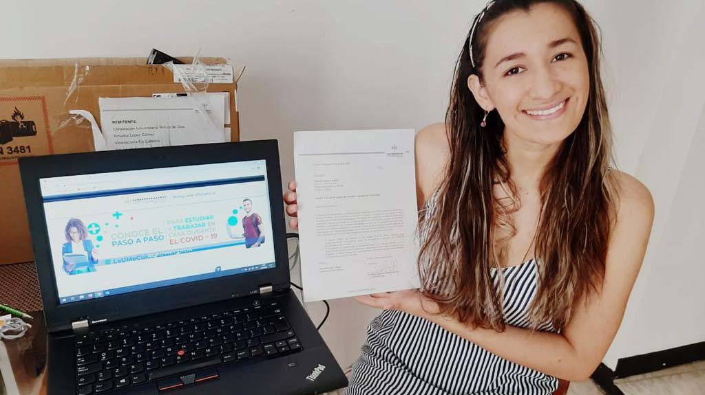 Uniminuto continúa donando computadores a sus estudiantes más vulnerables Uniminuto continúa donando computadores a sus estudiantes más vulnerables