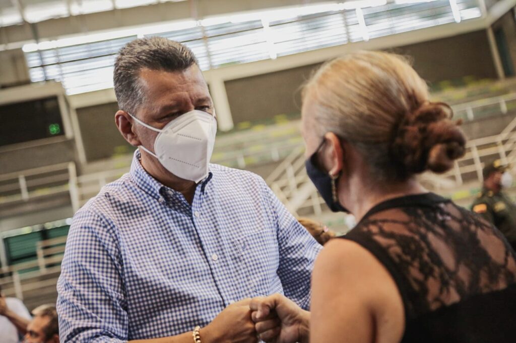 Orozco anunció que abrirán licitación para pavimentar la vía Carmen de Apicalá- El Paso Orozco anunció que abrirán licitación para pavimentar la vía Carmen de Apicalá- El Paso