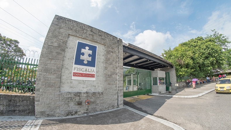 CTI adelanta una redada contra funcionarios públicos en el Tolima CTI adelanta una redada contra funcionarios públicos en el Tolima