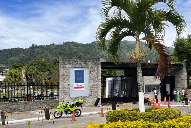 Por falta de pago a personal de aseo, empleados de la Fiscalía en Ibagué continúan en riesgo biológico Por falta de pago a personal de aseo, empleados de la Fiscalía en Ibagué continúan en riesgo biológico