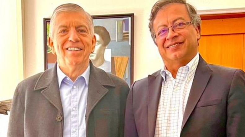 Petro se despacha contra Gaviria por irse con Federico Gutiérrez Petro se despacha contra Gaviria por irse con Federico Gutiérrez