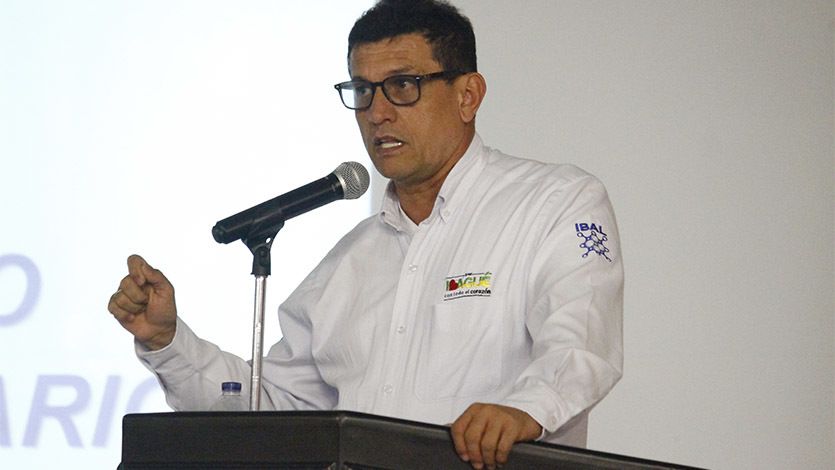 El lujoso estilo de vida del gerente del Ibal El lujoso estilo de vida del gerente del Ibal