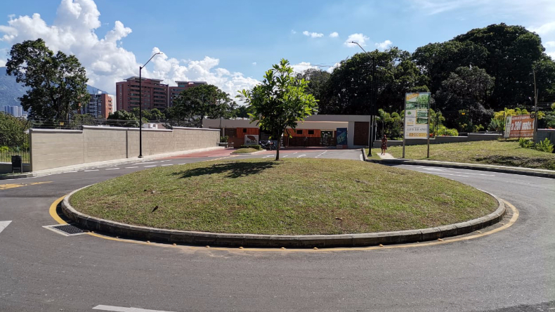 Denuncian robos a transeúntes en una glorieta del Vergel Denuncian robos a transeúntes en una glorieta del Vergel