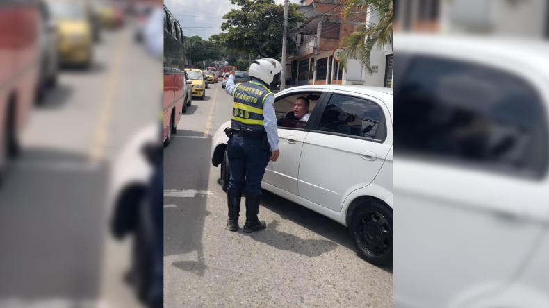«Hemos tenido guardas de Tránsito lesionados, pongamos de parte y parte»: el llamado del Secretario de Movilidad de Ibagué «Hemos tenido guardas de Tránsito lesionados, pongamos de parte y parte»: el llamado del Secretario de Movilidad de Ibagué