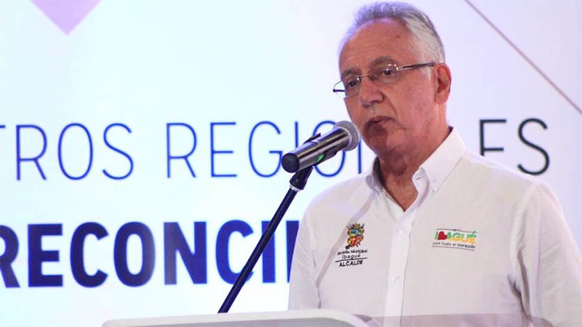 Alcalde Jaramillo dice que las ‘fuerzas oscuras’ no son los tres ‘pelagatos’ que lo critican Alcalde Jaramillo dice que las ‘fuerzas oscuras’ no son los tres ‘pelagatos’ que lo critican