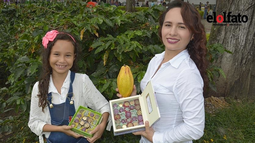Para no tener que alejarse de su hija, Isabel creó su propia empresa en Payandé Para no tener que alejarse de su hija, Isabel creó su propia empresa en Payandé