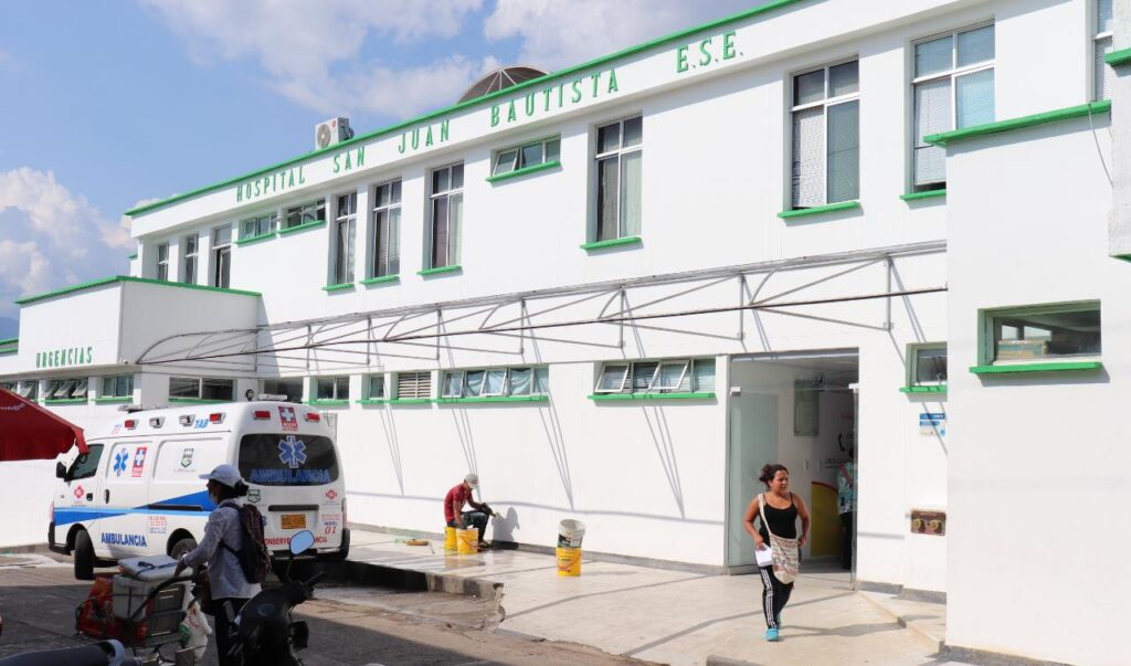 Tres hospitales del Tolima no han recibido elementos de bioseguridad para proteger a sus trabajadores del COVID-19, denunció la Procuraduría Tres hospitales del Tolima no han recibido elementos de bioseguridad para proteger a sus trabajadores del COVID-19, denunció la Procuraduría