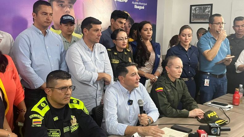 Hurtado dio como hora cero las 4:00 de la tarde para desbloquear las vías en Ibagué Hurtado dio como hora cero las 4:00 de la tarde para desbloquear las vías en Ibagué